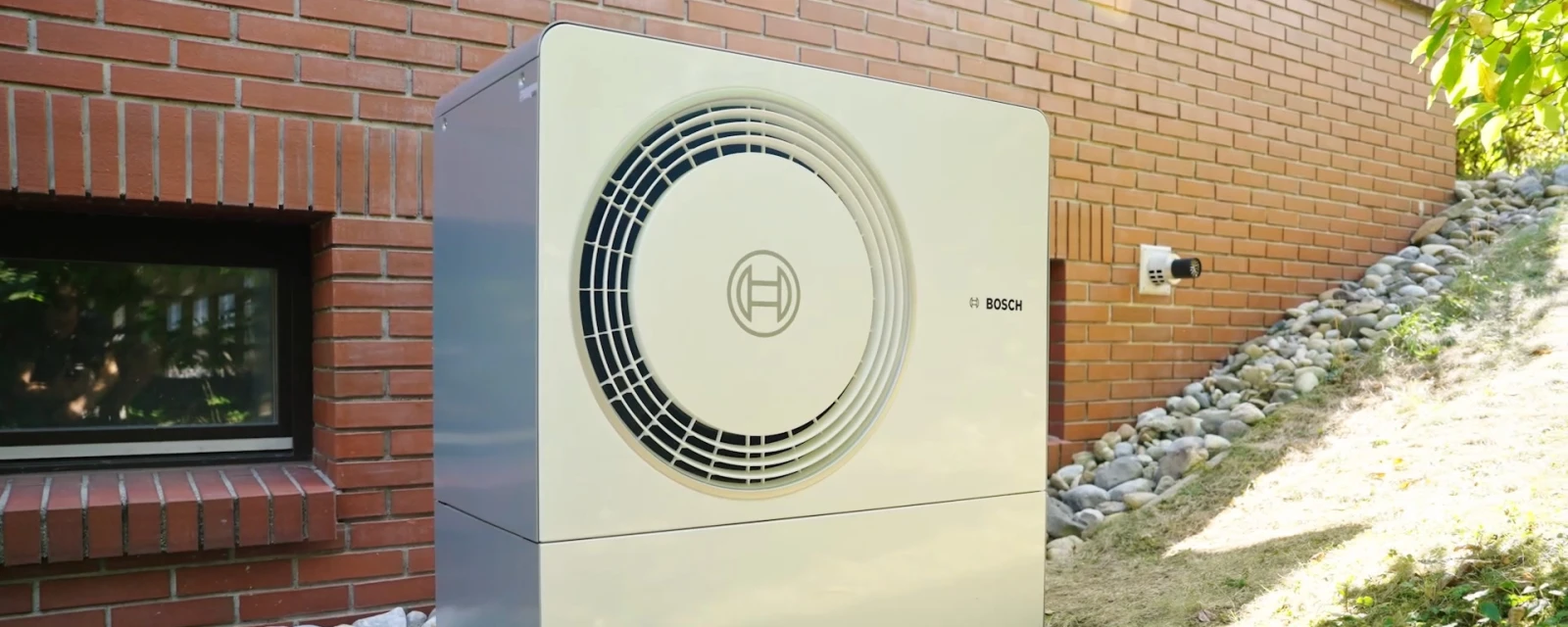 Bosch Compress 5800i AW Luft-Wasser-Wärmepumpe