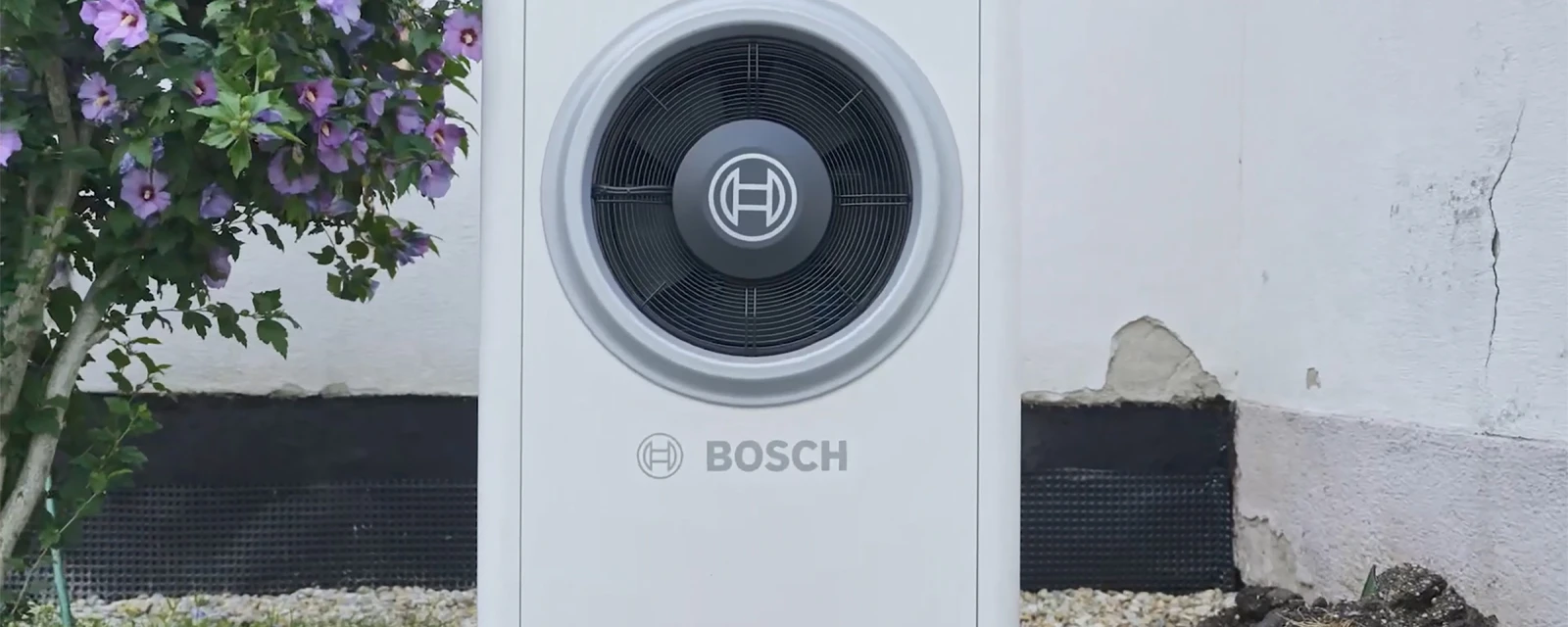 Bosch Compress 7001 iAW Luft-Wasser-Wärmepumpe