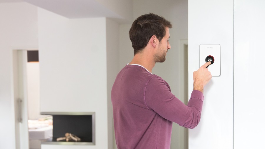 man bedient warmtepomp regeling