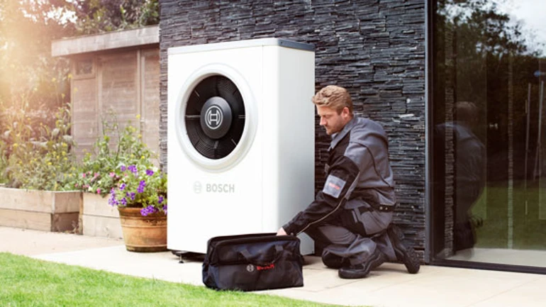 Start elke dag met een glimlach, vertrouw op onze Bosch warmtepompen!
