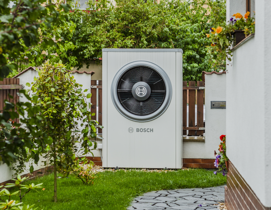 Tepelné čerpadlo Bosch Compress 7000i AW 13 ORE - venkovní jednotka