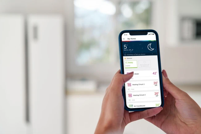 Einzelraumregelung mit HomeCom Easy App und SRC 100 RF