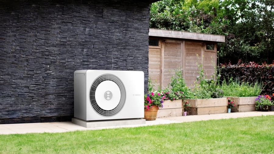 Compress 5800i AW im Garten stehend