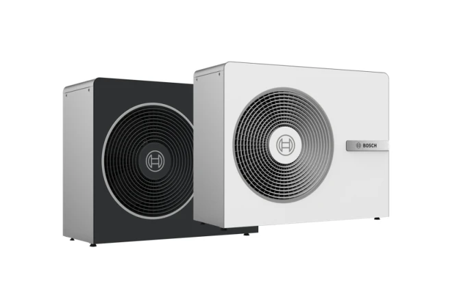 Wärmepumpe Compress 8800iAW von der linken Seite abgebildet
