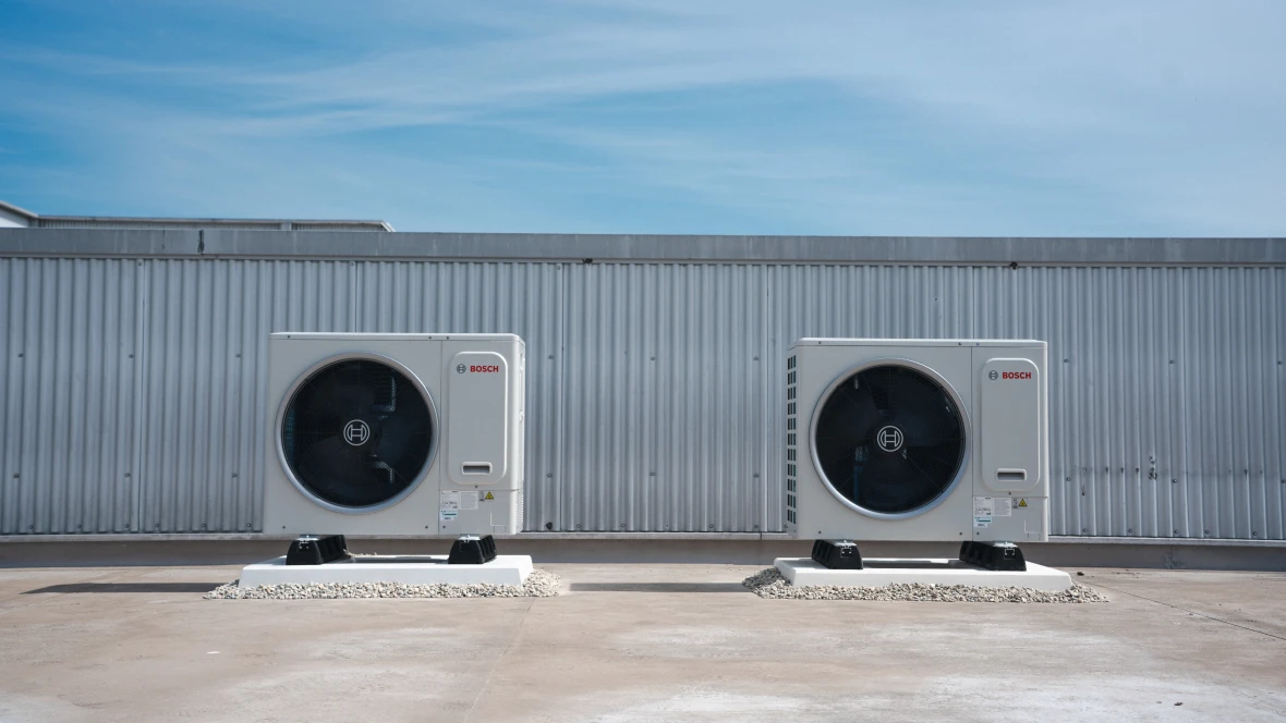 Die beiden Außeneinheiten des VRF-Systems