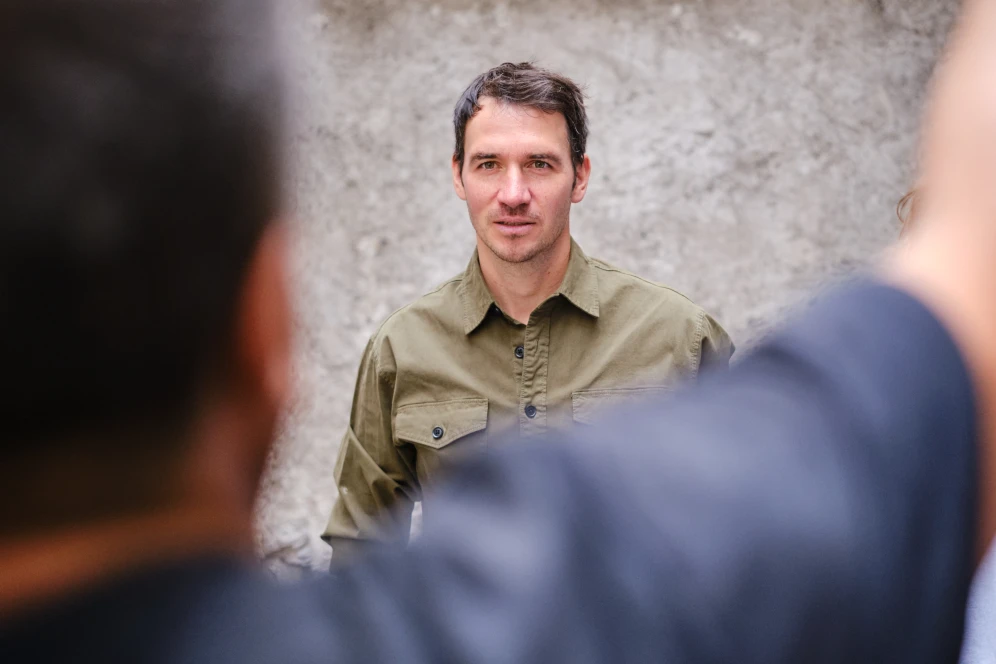 Felix Neureuther baut die Energiewende ein. Die Bosch Compress 6800i AW in der 7 kW-Variante sorgt im Haus von Felix Neureuther für eine effiziente und umweltfreundliche Wärme- und Warmwasserversorgung.