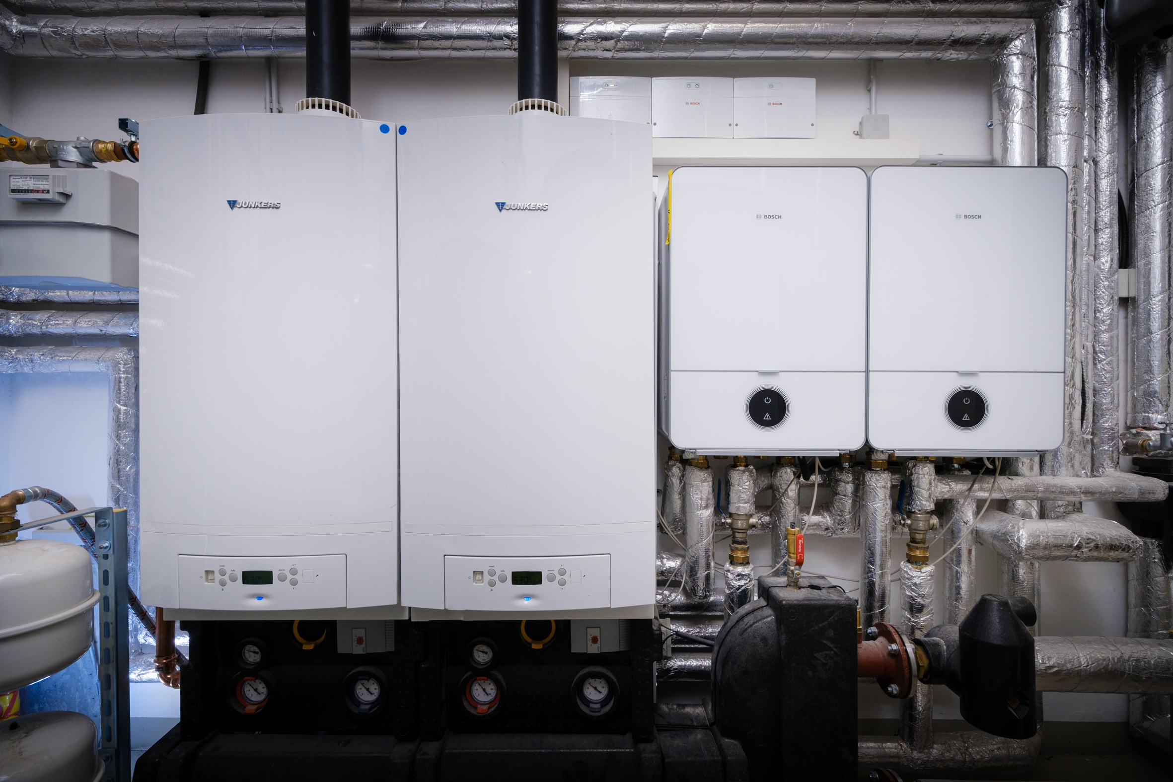 Einsatzbeispiel mit hybrider Lösung Bosch Thermotechnik