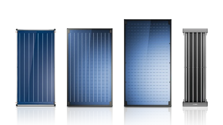 Vier Produktfreisteller von Bosch Solarkollektoren in einer Reihe