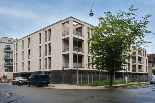 Modernes Mehrfamilienhaus, Referenzobjekt: Effizient in die fossilfreie Zukunft