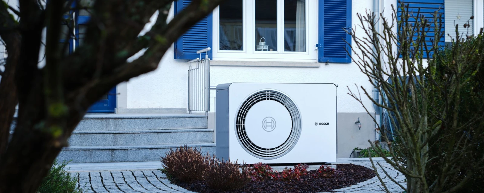 Altbau-Gebäude mit Wärmepumpe