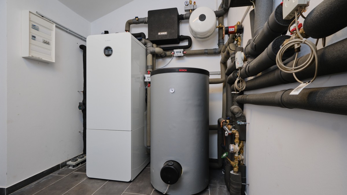 Wärmepumpe in Keller aufgestellt. Wärmepumpe in Keller aufgestellt.