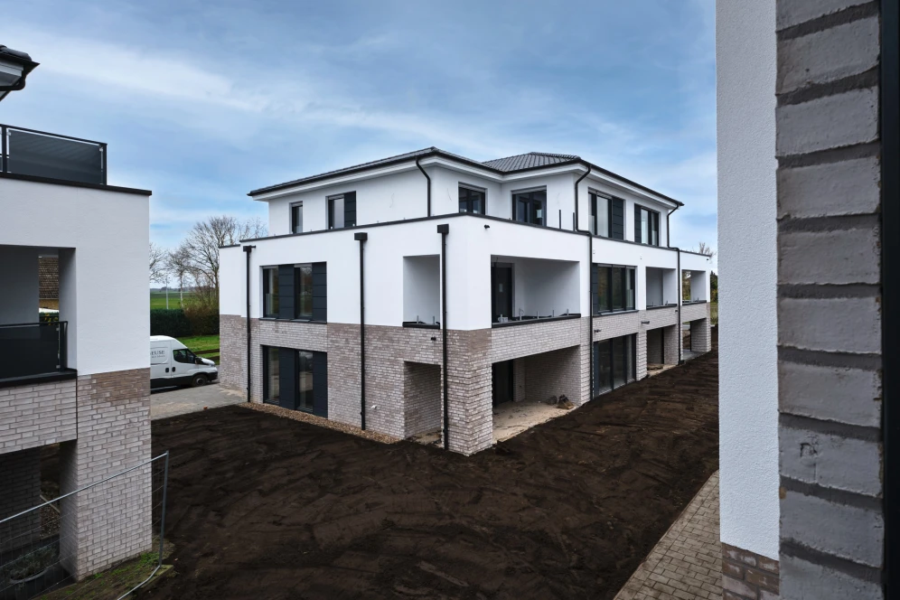 Modernes Mehrfamilienhaus