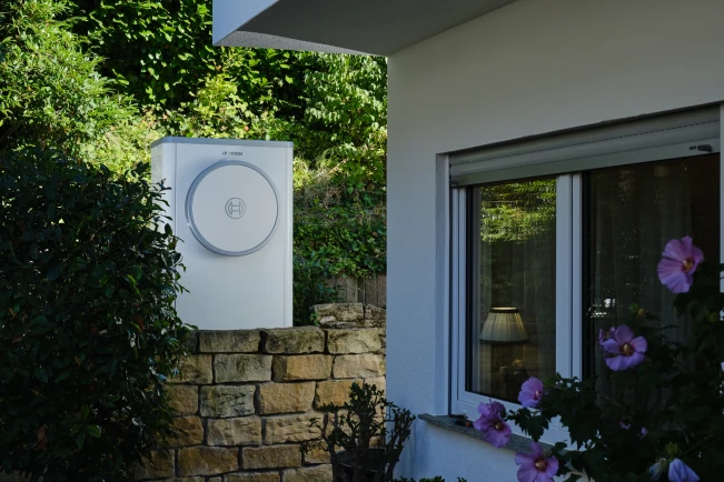 Referenzobjekt in Weinstadt: die neue Bosch Hybrid-Hydraulikbox ermöglicht eine intelligente, hybride und vor allem effiziente Wärmelösung im Gebäudebestand.