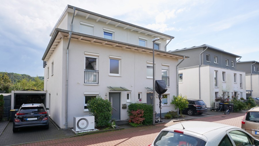 Einfamilienhaus mit der Luft-Wärmepumpe von Bosch Einfamilienhaus mit der Luft-Wärmepumpe von Bosch
