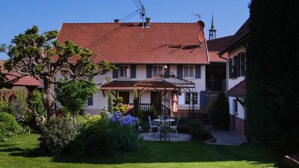 Referenzobjekt in Hohatzenheim mit Bosch Split-Wärmepumpe Compress 3400i AWS