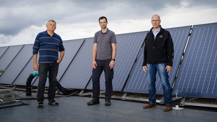 Referenzobjekt Neubau Korbach: Sechs Wohnungsstationen Flow 7000 MS in Kombination mit Gas-Brennwertkessel und Solarfläche Referenzobjekt Neubau Korbach: Sechs Wohnungsstationen Flow 7000 MS in Kombination mit Gas-Brennwertkessel und Solarfläche