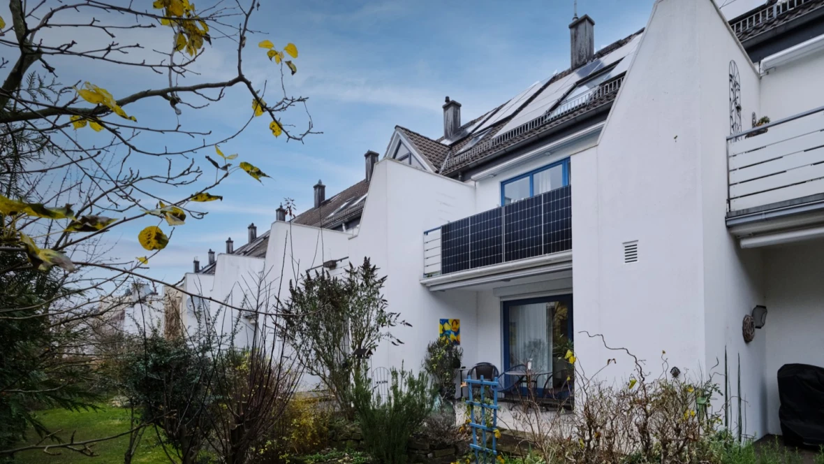 Wohnhausreihe mit Gartren