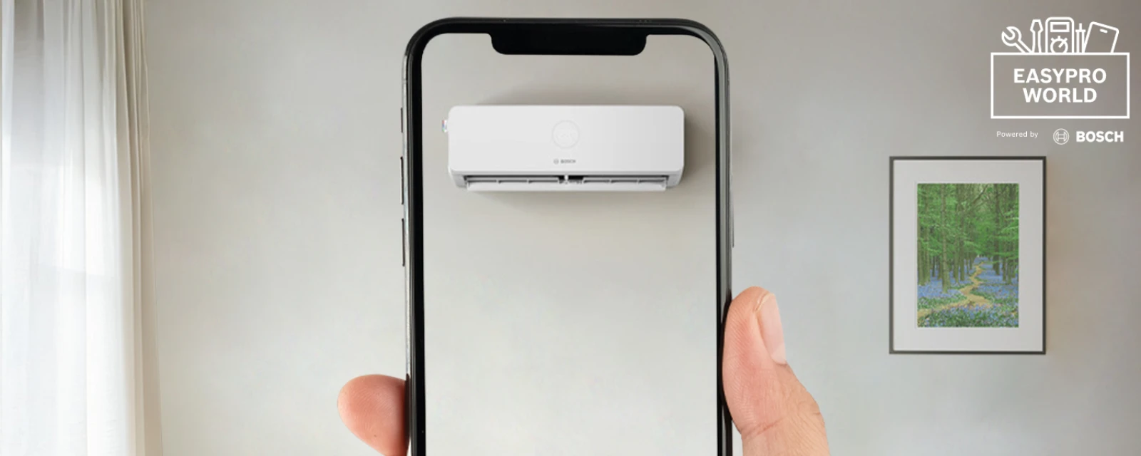 En person, der holder en smartphone, bruger Bosch augmented reality-appen til at visualisere et hvidt klimaanlæg på en rumvæg. (AI-genereret)