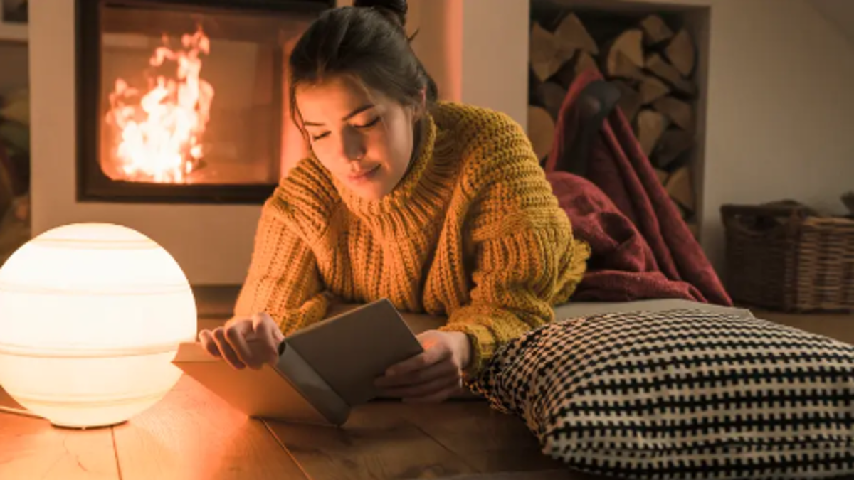 Reducir los costos de calefacción utilizando una chimenea como fuente de calor adicional en el hogar