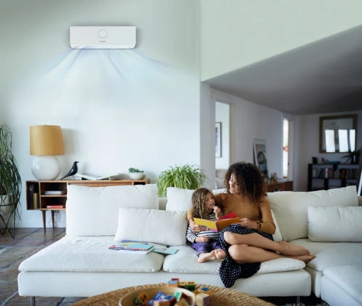 Confort en el sofá con el aire acondicionado Bosch
