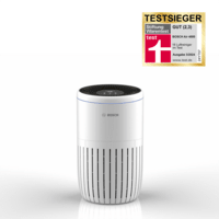 Weißer Bosch Air 4000 Luftreiniger mit Testsieger-Siegel der Stiftung Warentest, Note 2,3.