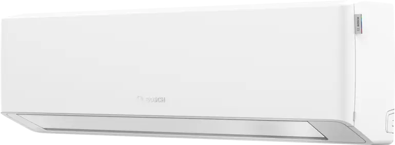 Die weiße Inneneinheit des Bosch Climate 7000i Klimageräts in schräger Frontansicht mit silbernem Luftauslass unten.