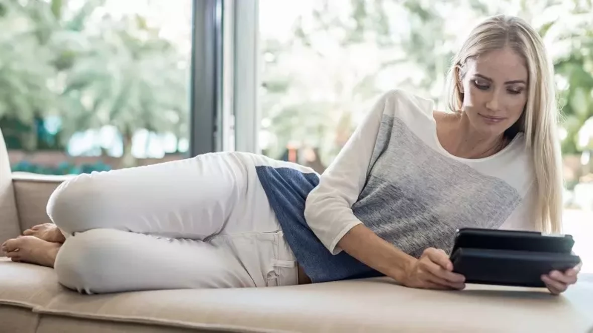 How the end customer connects