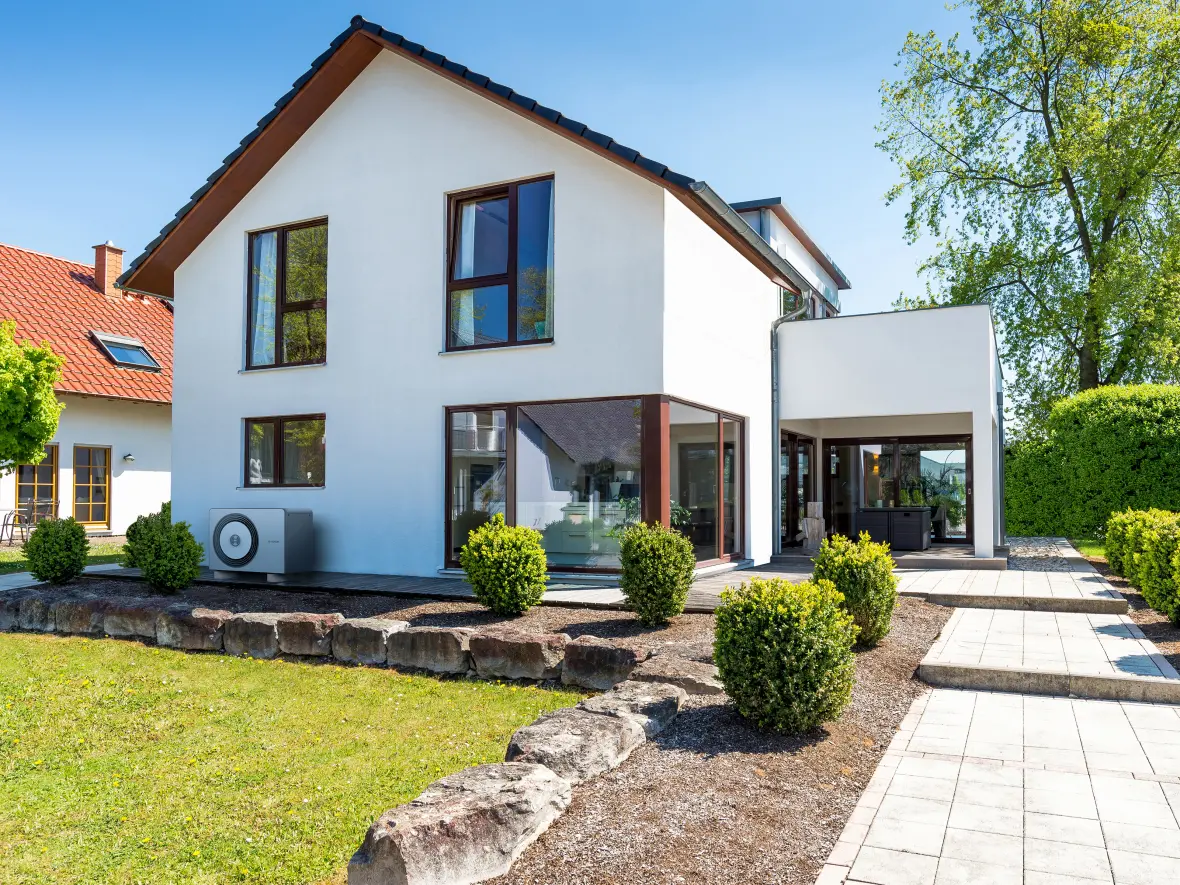 Bosch instalater savetuje kupce