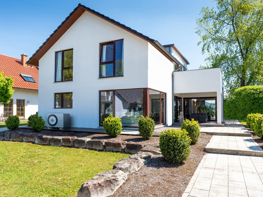Bosch instalater savetuje kupce